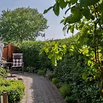 Haus-blum-schoene-ferienwohnung-in-absolut-ruhiger-lage-in-westerland