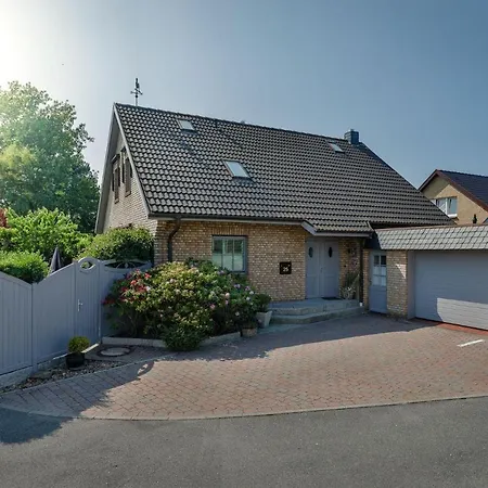Haus-blum-schoene-ferienwohnung-in-absolut-ruhiger-lage-in-westerland Lejlighed