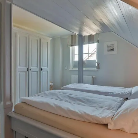 Haus-blum-schoene-ferienwohnung-in-absolut-ruhiger-lage-in-westerland Westerland