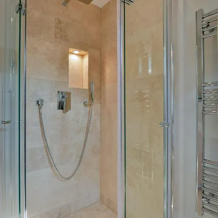 Haus-blum-schoene-ferienwohnung-in-absolut-ruhiger-lage-in-westerland Apartamento Westerland