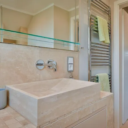 Apartman Haus-blum-schoene-ferienwohnung-in-absolut-ruhiger-lage-in-westerland *