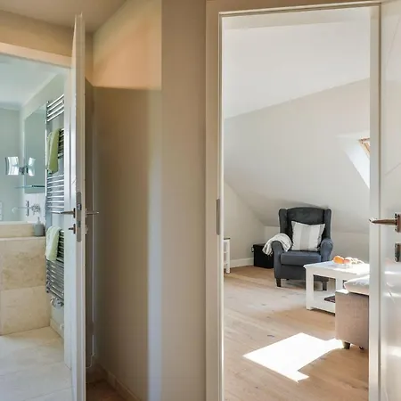 Apartamento Haus-blum-schoene-ferienwohnung-in-absolut-ruhiger-lage-in-westerland