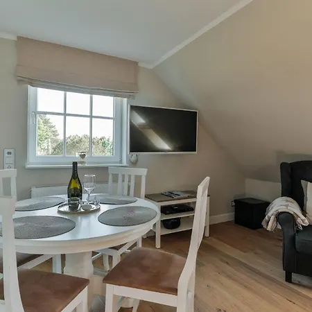 Haus-blum-schoene-ferienwohnung-in-absolut-ruhiger-lage-in-westerland *