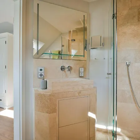 Apartman Haus-blum-schoene-ferienwohnung-in-absolut-ruhiger-lage-in-westerland *