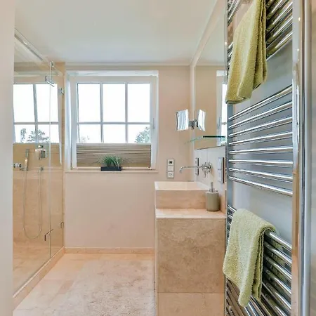 Haus-blum-schoene-ferienwohnung-in-absolut-ruhiger-lage-in-westerland *