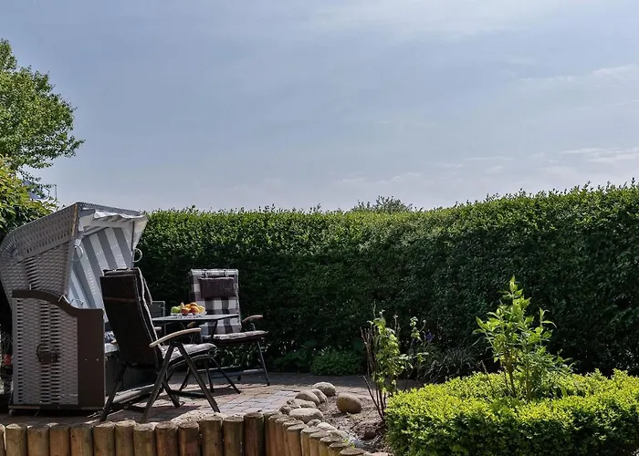 Haus-blum-schoene-ferienwohnung-in-absolut-ruhiger-lage-in-westerland * فيسترلاند