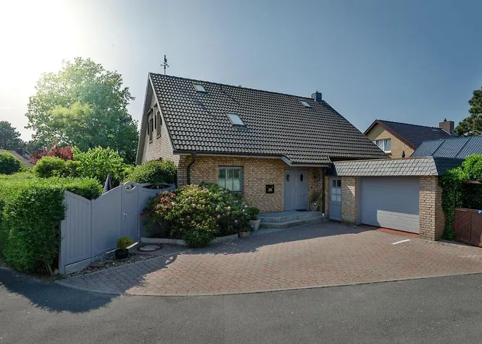 Haus-blum-schoene-ferienwohnung-in-absolut-ruhiger-lage-in-westerland شقة