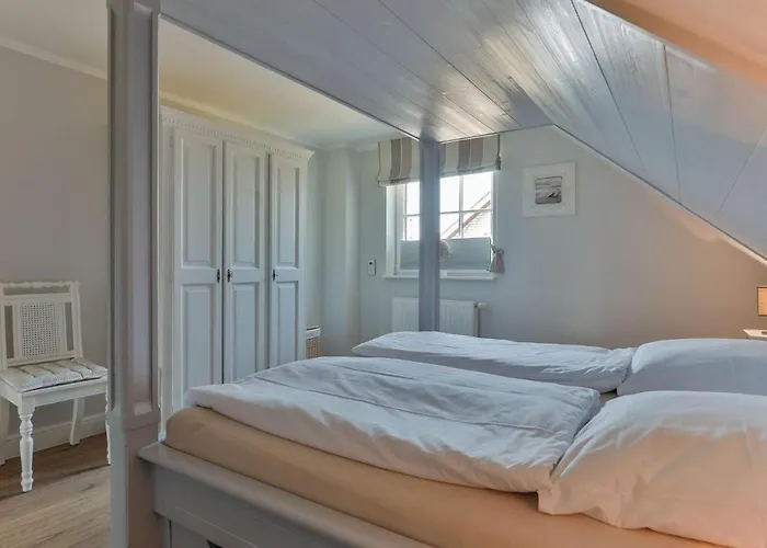 Haus-blum-schoene-ferienwohnung-in-absolut-ruhiger-lage-in-westerland فيسترلاند